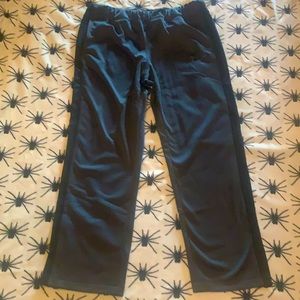 Nike Women’s Therma-Fit pants XL